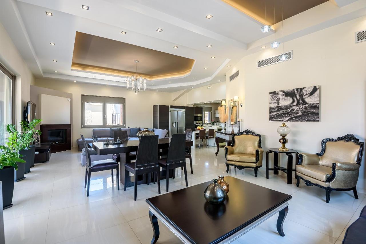Luxury In Center With Rooftop Swimming Pool Lägenhet *